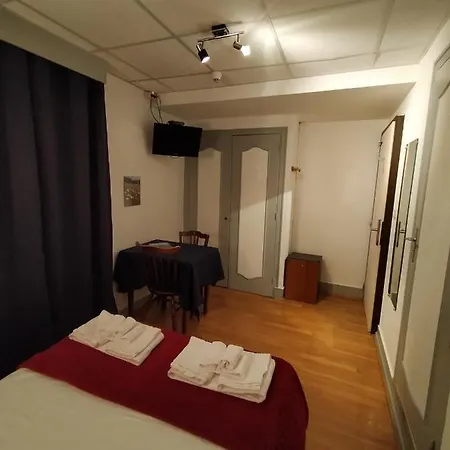 De Savoie Hotel 2*