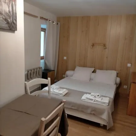 Hotel De Savoie