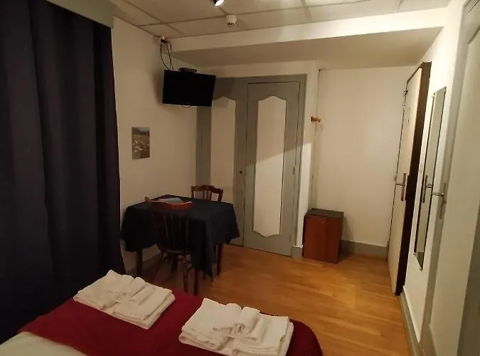 De Savoie Hotel 2*