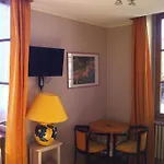 Hotel De Savoie 2*