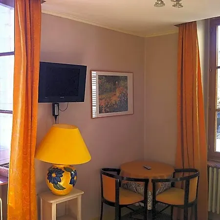 Otel De Savoie