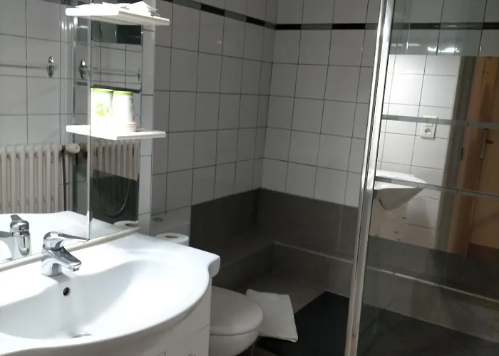 Hotell De Savoie 2*