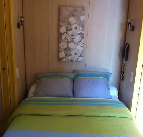 De Savoie Hotell 2*